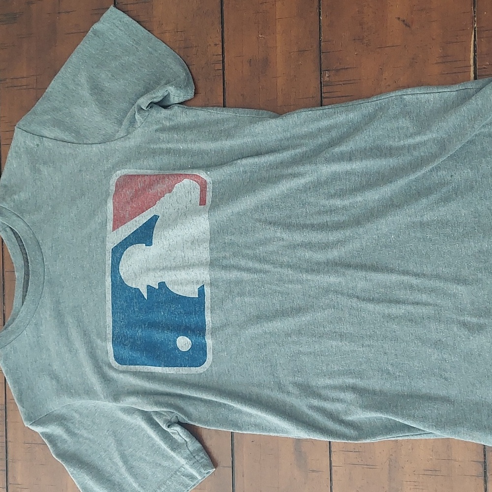 Men's tshirt size sm